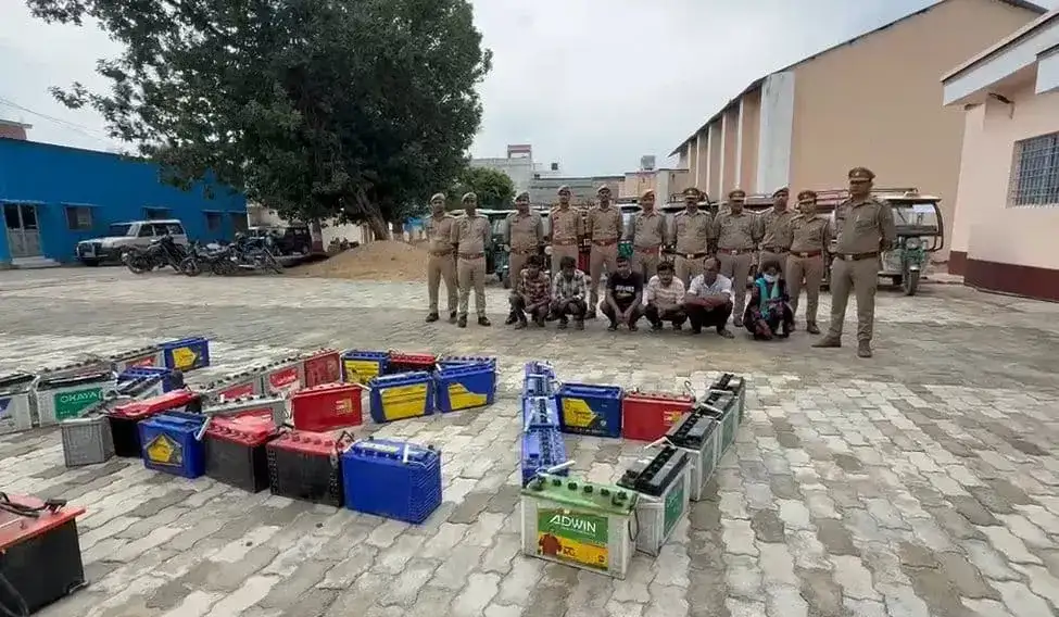 Image: Organized gang stealing e-rickshaw busted, 8 e-rickshaws worth Rs 20 lakh and 36 batteries recovered