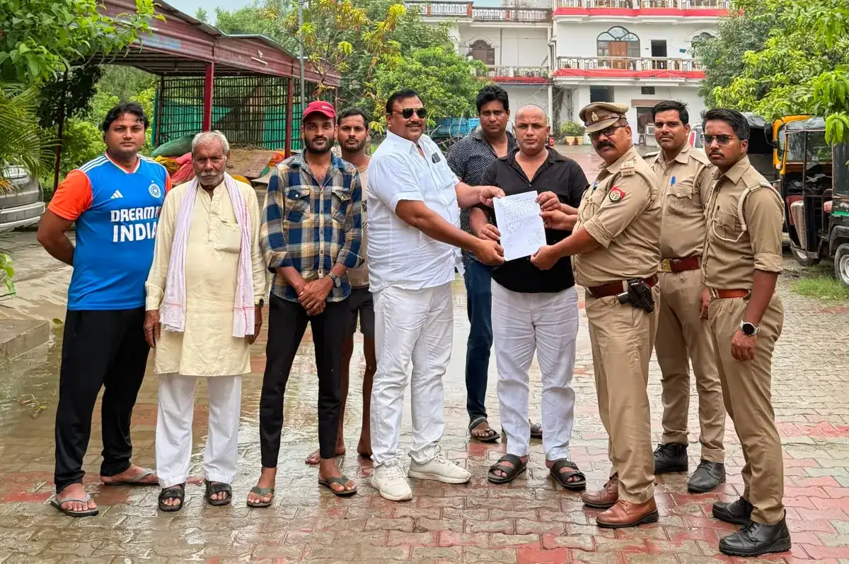 Breaking: Bhuar Akhara director Vijay Shankar Yadav stopped from participating in the student movement, accuse...