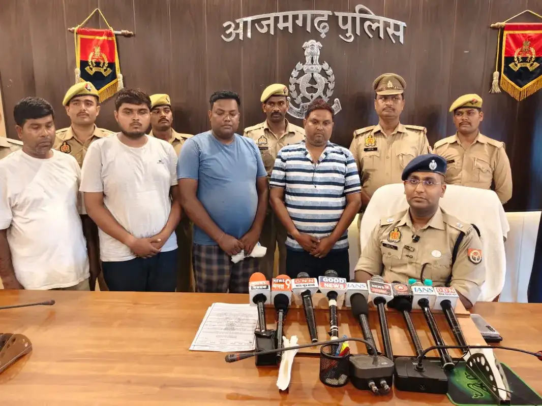 See: Mastermind who cheated land worth Rs 35 lakh by showing fake letters arrested, four-member gang bust...