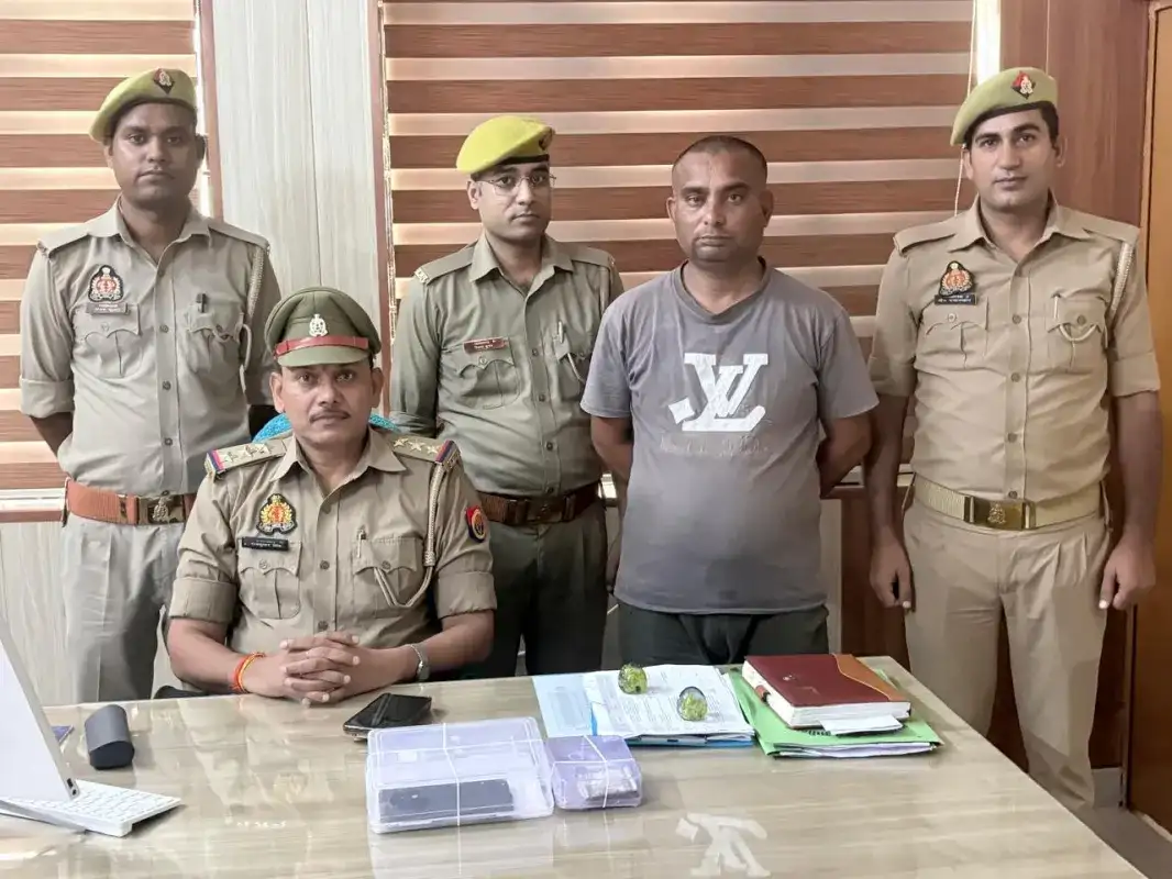 Image: Accused of cyber fraud of Rs 15.50 lakh arrested, used to make people victims by sending fake contra...