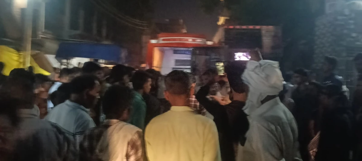 ट्रेन घर आते समय संदिग्ध मौत से हंगामा, परिजनों ने दबाव और मानसिक प्रताड़ना का आरोप लगाया