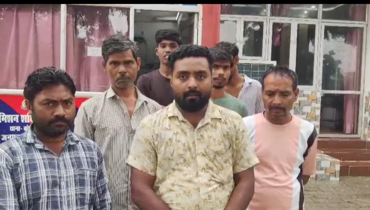 See: 8 stolen e-rickshaws returned to their owners, hopes of livelihood returned due to the action of Aza...