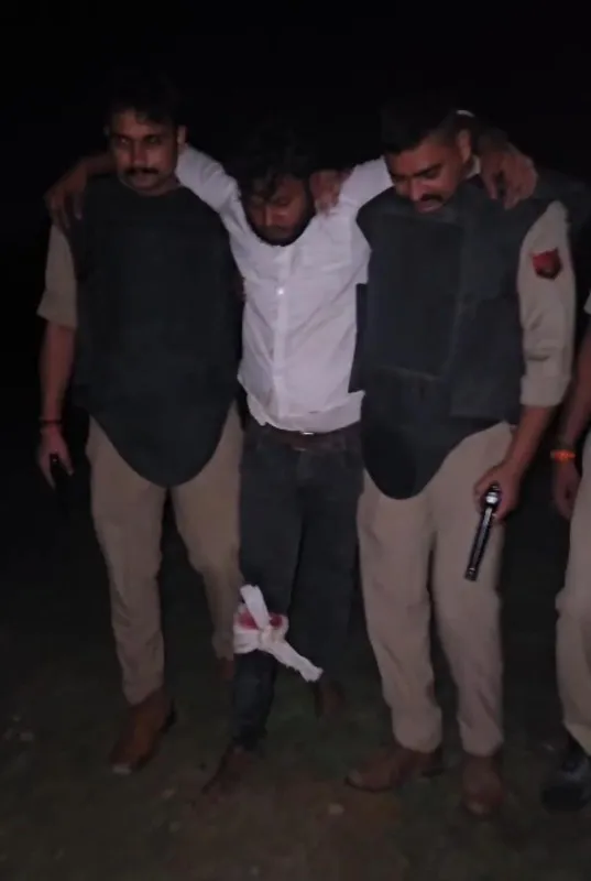 Breaking: Azamgarh: Main accused of murder over wedding food injured in police encounter, arrested within 24 h...