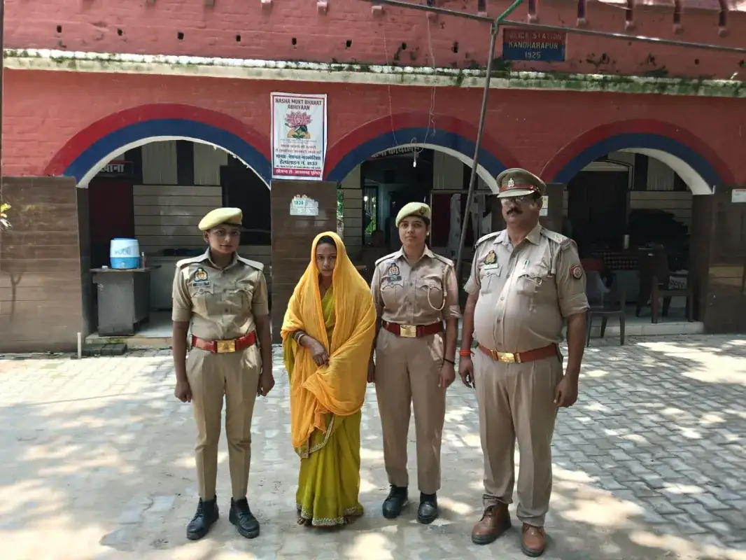 Breaking: Woman caught red handed while cutting devotee's chain in Bhanwarnath temple