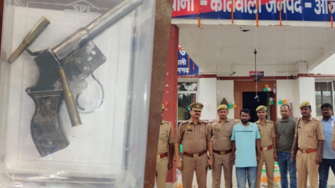 Breaking: Robber carrying a reward of ₹ 50 thousand, absconding for 6 years, arrested, accused of looting ₹ 6....