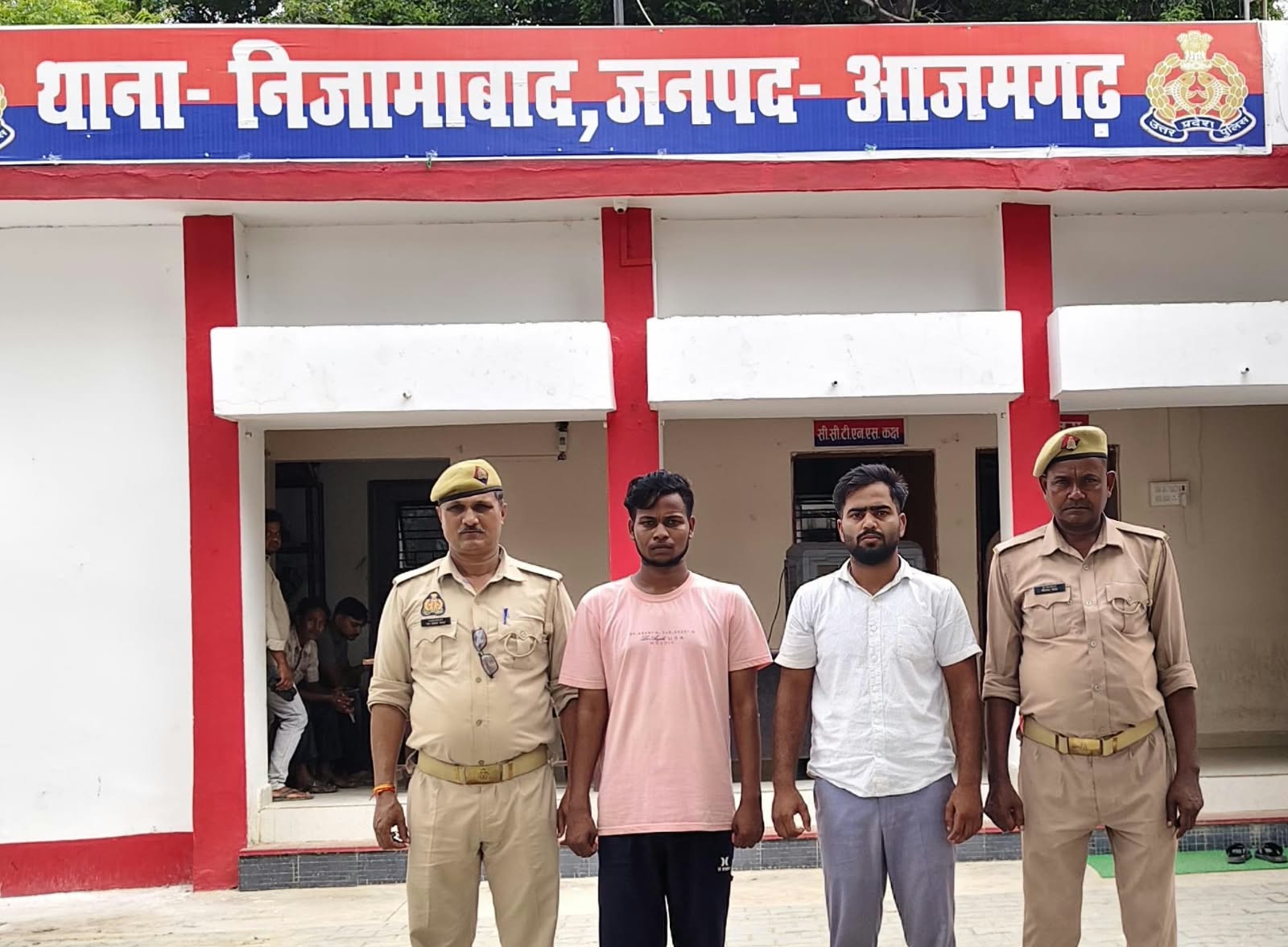 Image: Counseling of youths who roam around in gangs on Instagram, challan for two
