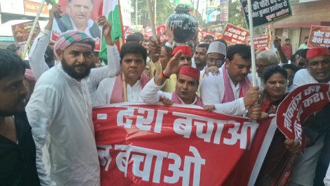 Image: SP's show of strength in Azamgarh: Crowd of workers gathered in 'Save Vote, Save Country' march, bur...