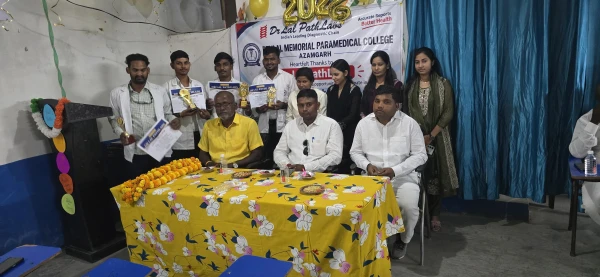 Photo: Ajay Sahni awarded the students passed in Horilal Memorial Paramedical College.